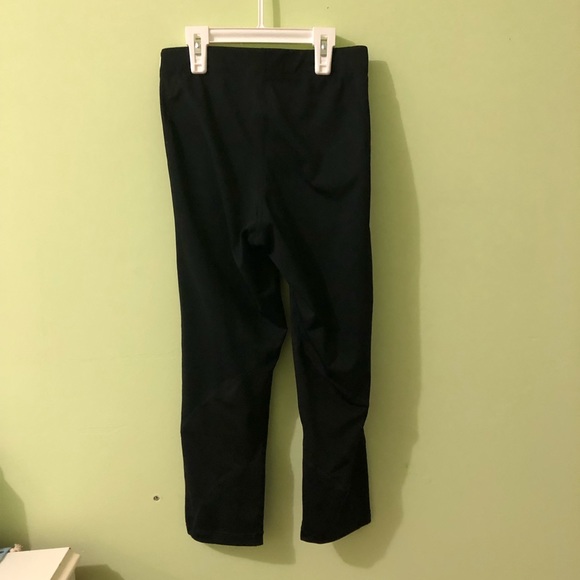 Nike PRO CAPRI DRI-FIT - Picture 8 of 9